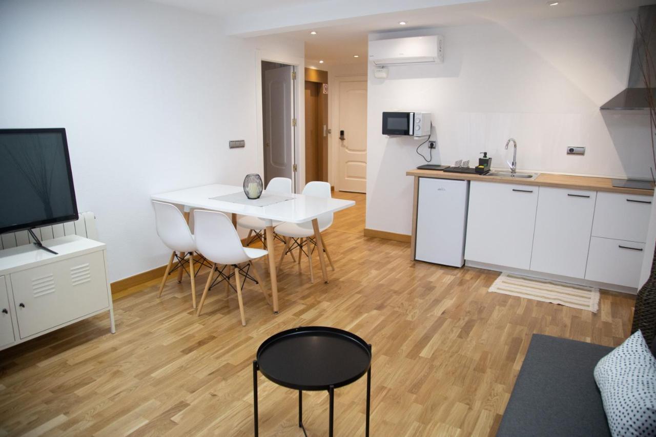 Elizabeth Towers Apartment Almansa Exterior foto
