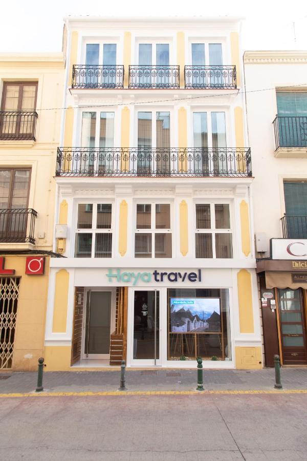 Elizabeth Towers Apartment Almansa Exterior foto